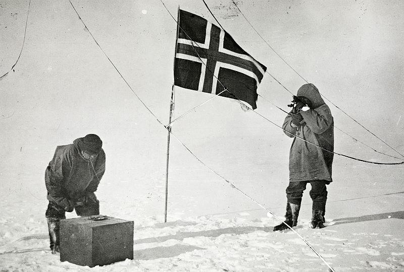 Umieszczenie norweskiej flagi na biegunie południowym