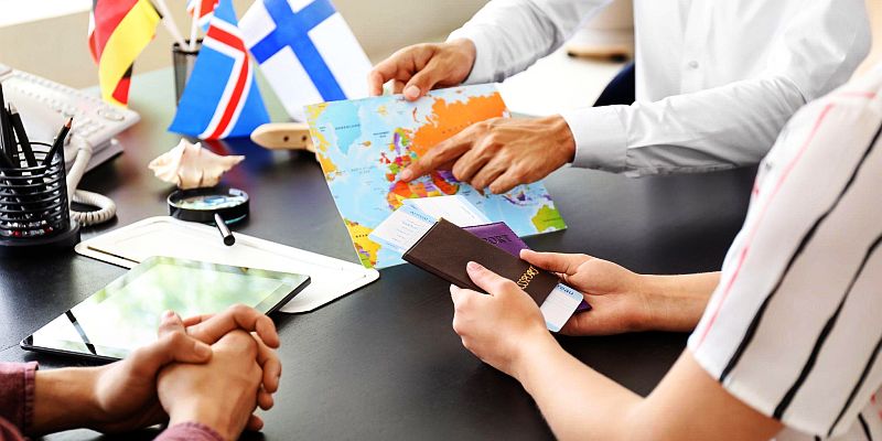 Praca sezonowa. Jak utrzymać kontakt z bliskimi wyjeżdżając za granicę?