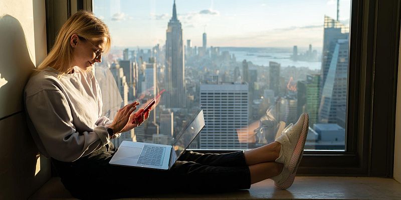 Praca sezonowa. Jak utrzymać kontakt z bliskimi wyjeżdżając za granicę