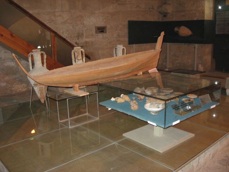 Zamek - muzeum wraku z Kyrenii
