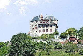 Zamek w Menthon-Saint-Bernard