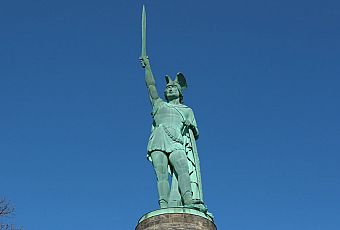 Pomnik Arminiusza w Detmold