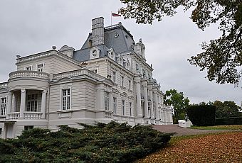 Pałac w Zakrzewie