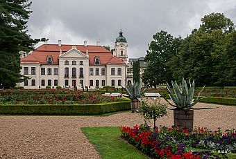 Pałac od strony ogrodu
