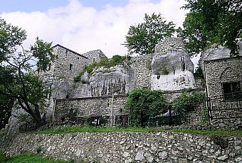 Zamek Bąkowiec