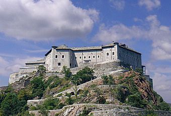 Fort w Bard