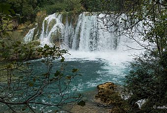 Wodospady i rozlewiska rzeki Krka