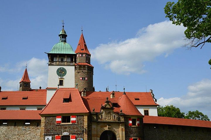 Zamek Bouzov