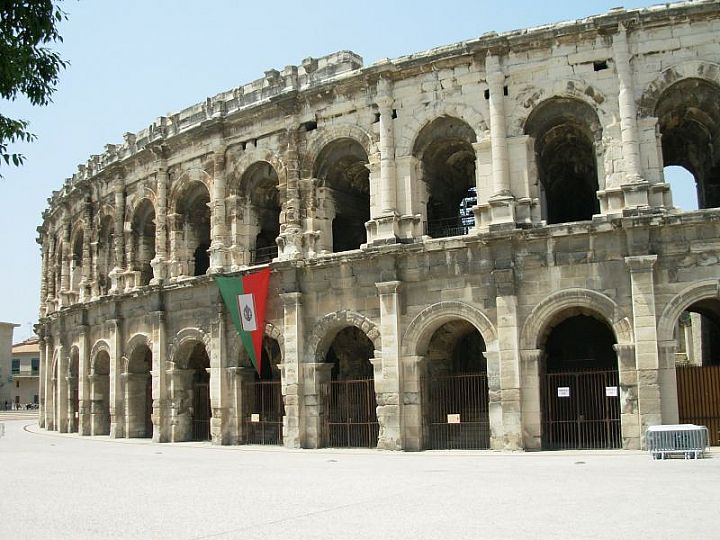 Nimes