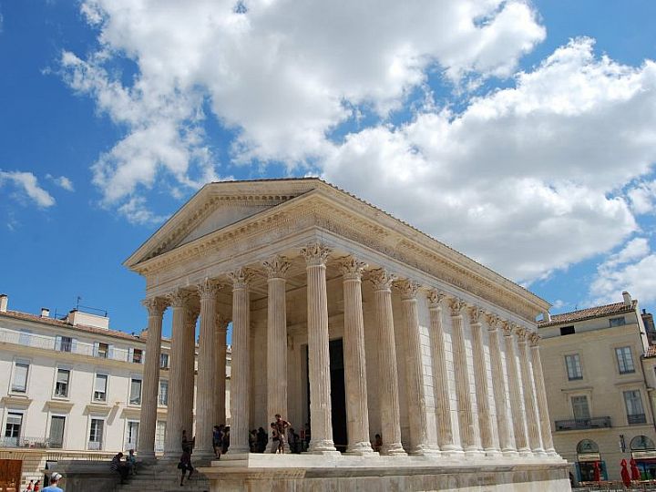 Nimes