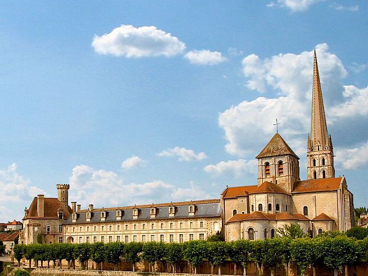 Opactwo w Saint Savin sur Gartempe
