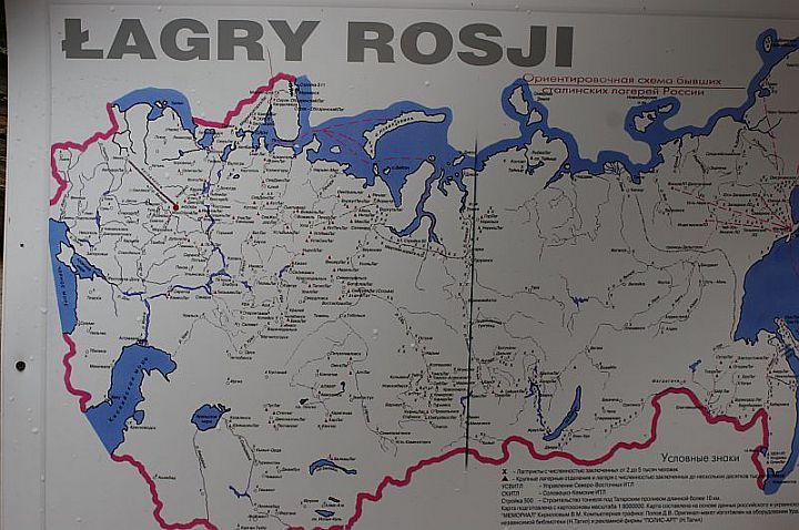 Dom do góry nogami w Szymbarku