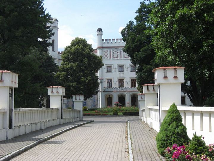 Pałac w Starejwsi