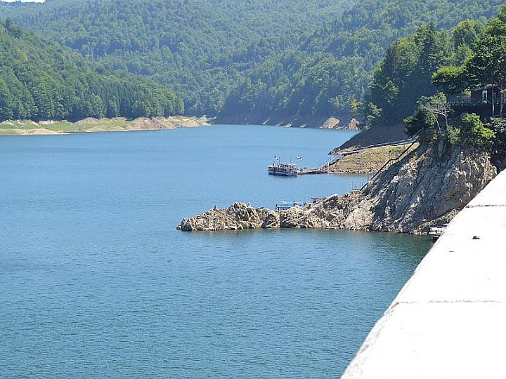 Zapora Vidraru