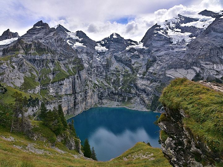 Jezioro Oeschinen