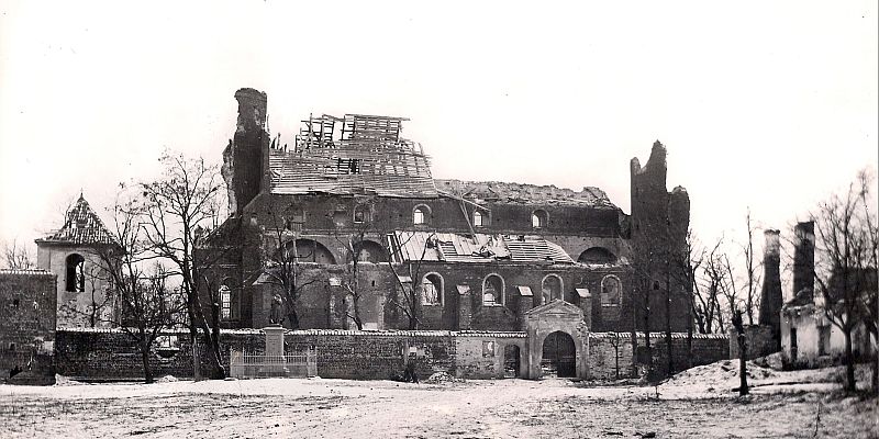 Kościół Warowny w Brochowie - Zniszczenia wojenne