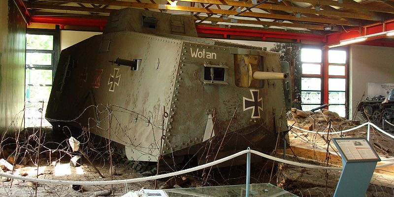 Deutsches Panzermuseum Munster - panorama