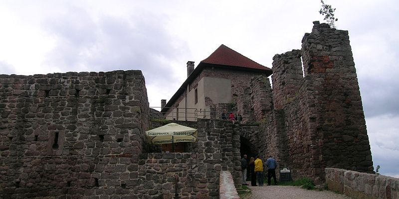 Zamek Pecka - panorama