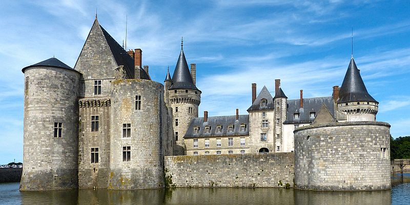 Zamek w Sully-Sur-Loire - panorama