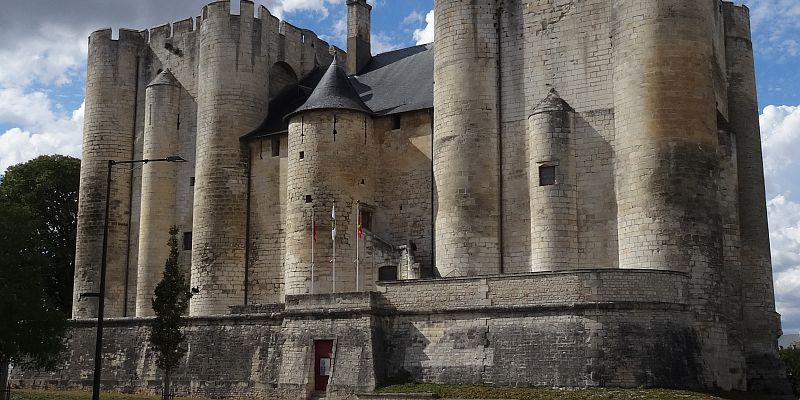 Zamek w Niort - panorama