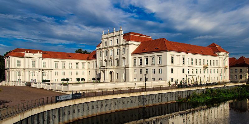 Pałac Oranienburg - panorama