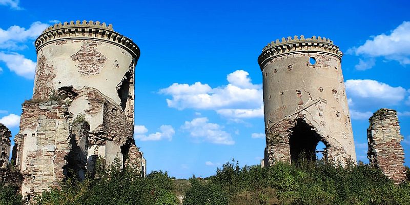 Zamek w Czerwonogrodzie - panorama