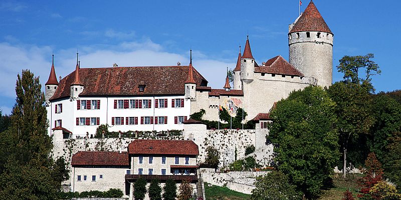 Zamek w Lucens