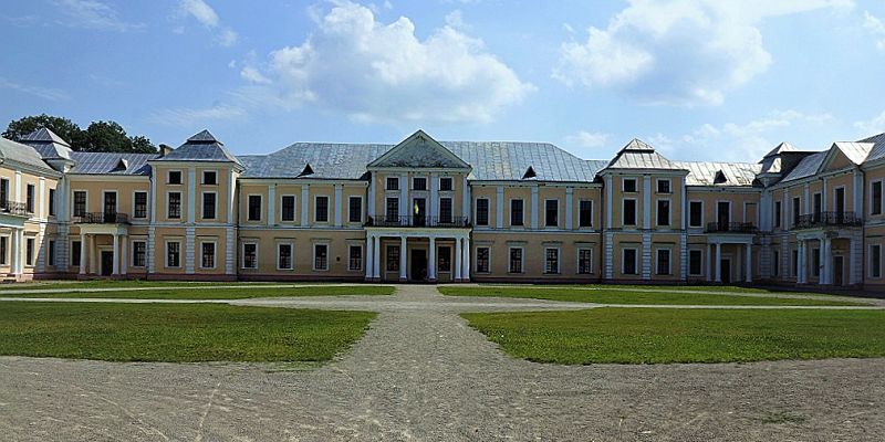 Pałac w Wiśniowcu - panorama