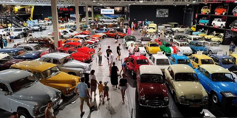 Muzeum Motoryzacji Wena w Oławie - panorama