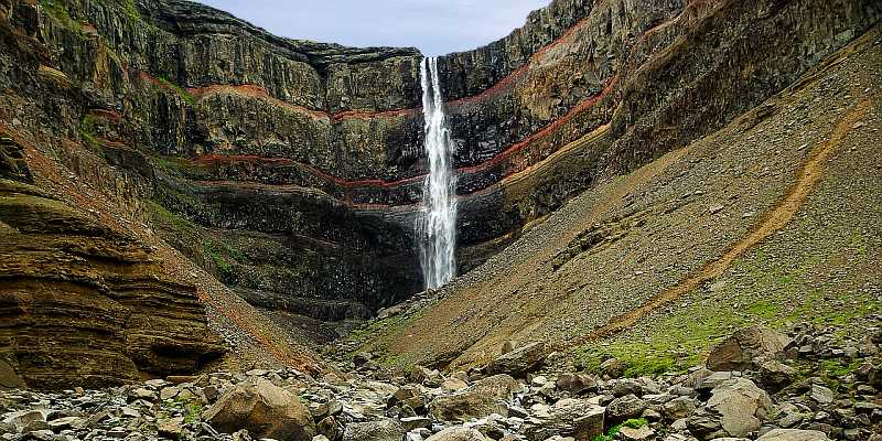 Wodospad Hengifoss - panorama